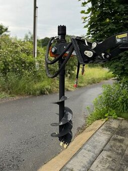 Hydraulický půdní vrták profi Wolverine USA, mininakladač