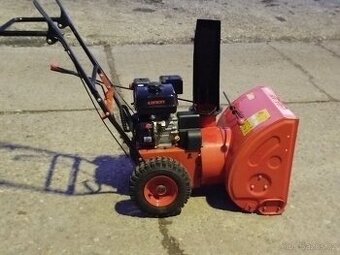 Sněžná fréza Vega 651