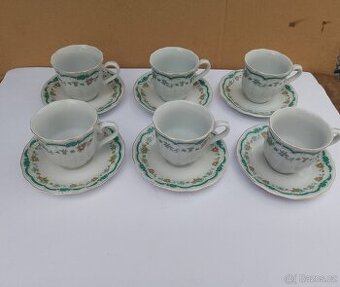 Porcelánové šálky s podšálky