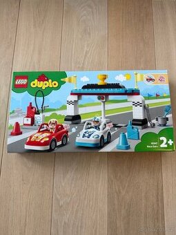 LEGO duplo 10947 závodní auta