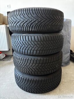 Zimní pneu 215/60/16 5x112 ET41 sada 6mm