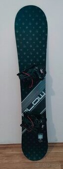 Snowboard Flow + Flow vázání + boty Nitro + vak