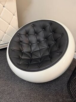Designové relaxační křeslo / lounge křeslo