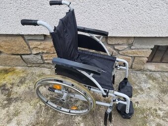 Prodám invalidní vozík BREEZY viz foto.