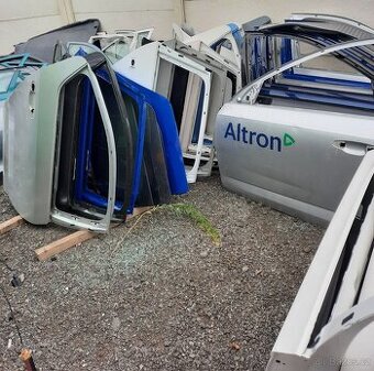 nd z škoda octavia 3 1.4tsi 110kw sahara bílá modrá