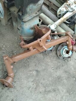 Prodám nápravu na ZETOR25K-3500,-jako na fotu