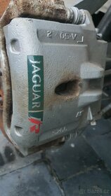 Dvoupístové brzdy Jaguar s-type 1998-2005