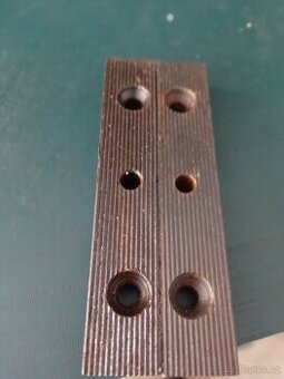 Čelisti svěrák York 150