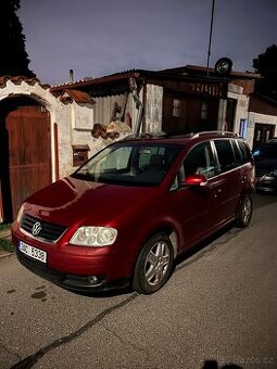 Volkswagen Touran DSG 7 mist