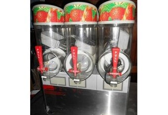 Prodám výrobník na ledovou tříšt UGOLINI mt3
