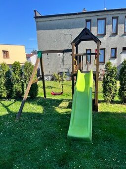 Zahradní hrací centrum