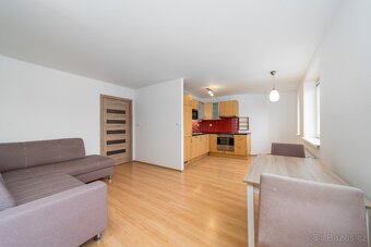 atraktivní 2+kk s vanou - ul.U Křížku, Praha 4 - Vršovice