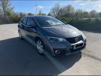 Honda Civic Tourer - 1