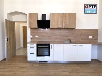 Pronájem světlého bytu 1+kk po rekonstrukci – Plzeň, Koterov