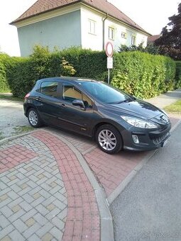 Peugeot 308 LION,1.6 HDI, KLIMA, TAŽNÉ, nová CZ STK.