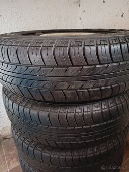 Letní gumy i z disky na Renault twingo