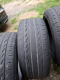 Prodam Letni pneu pirreli 235/40/19 4.5 a 4mm - 1