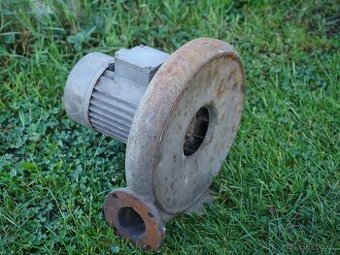 Litinový ventilátor k výhni
