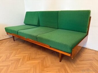 Retro rozkládací pohovka