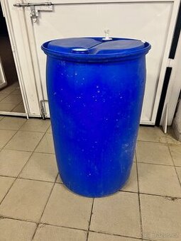 Sud na dešťovou vodu 200l