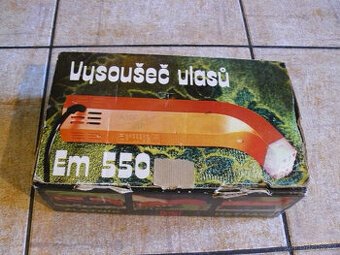 Vysoušeč vlasů EM-550 - Zlatník Ostrava