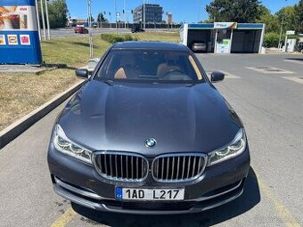 BMW 740xDrive 3.0 diesel TOP STAV, Individual