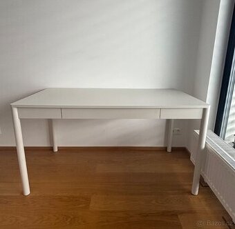 Pracovní stůl Tonstad, IKEA