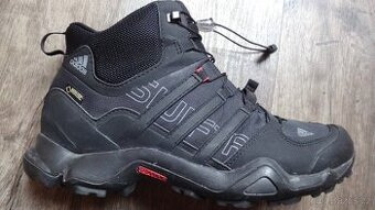 Goretexové trekové boty ADIDAS v.42