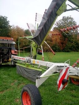 Nahrabovač, shrnovač sena a píce CLAAS LINER 1550