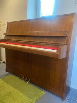 Pianino Petrof model P 115 II - 1