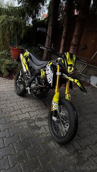 Aprilia sx 125 2023 gold edition