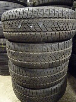 Zimní pneu Pirelli Scorpion, 235/65/17, 4 ks, 8 mm
