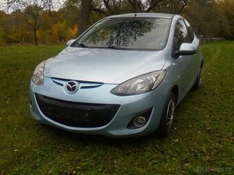 MAZDA 2