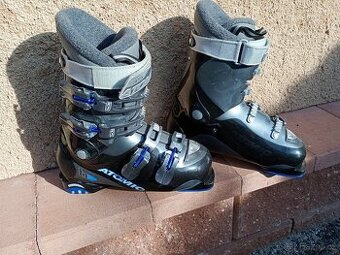 Boty na lyže (přeskáče) Atomic vel. 26.5