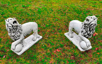 Lvi z betonu - levý + pravý / pár /