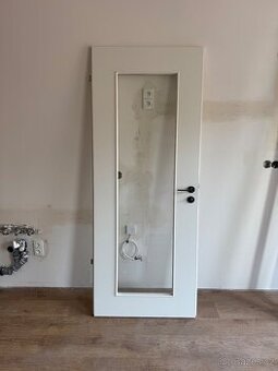 Prodám: Interior dveře Vekra, bíle, G1 sklo, pravé - 80x210