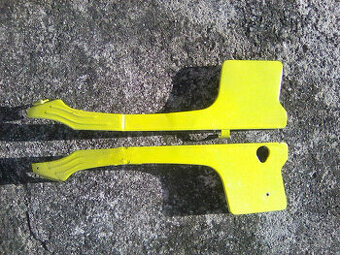 čz 125/175 476/477/486/487-podsedlové plechy,stojan,kryt zap