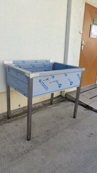 Dřezy / dvojdřezy / dvoudrezy / nerezový nábytek