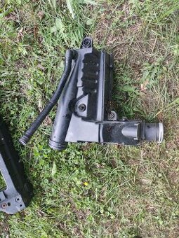 VW Golf V - box na vzduch. filtr