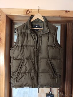 Zánovní teplá vesta