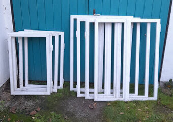 Dřevěná okna 2 roky stará pěkná