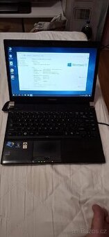 Toshiba Portege R700