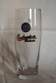 SKLENĚNÉ pivní půllitry, třetinky...