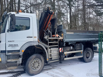 Mercedes Axor 4x4 sklápěč s hydraulickou rukou