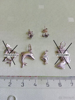 Stříbrné šperky a bižuterie