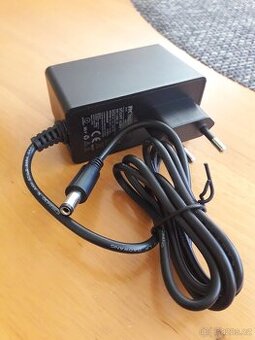 Adaptér 24V / 24W
