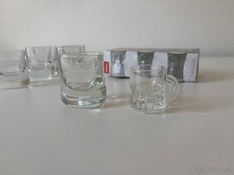 Skleněné panáky - 12 ks