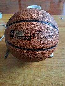 Basketbalový míč NOVÝ Tarmak vel. 6