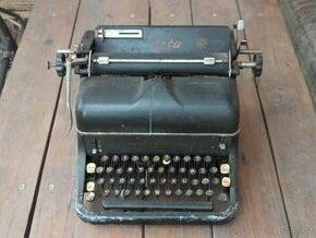 Starý psací stroj