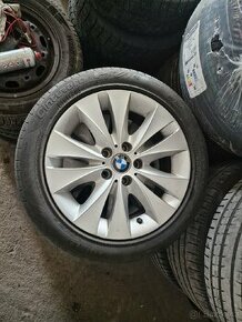 4x Originál BMW alu R17 včetně letních pneu cena za vše
